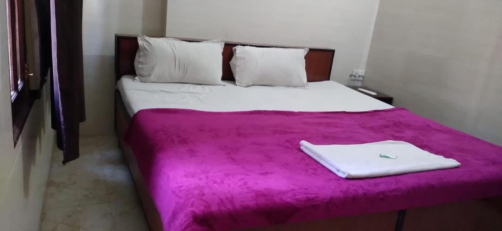 Raja Guest House -- Jalandhar Railway Station -- For Family, Couples, Travellers 外观 照片