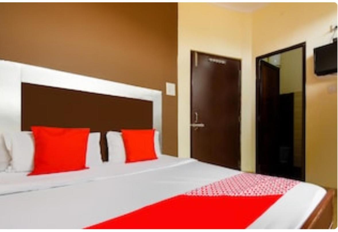 Raja Guest House -- Jalandhar Railway Station -- For Family, Couples, Travellers 外观 照片
